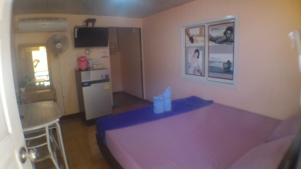 Hi Tech Resort Kabin Buri Экстерьер фото