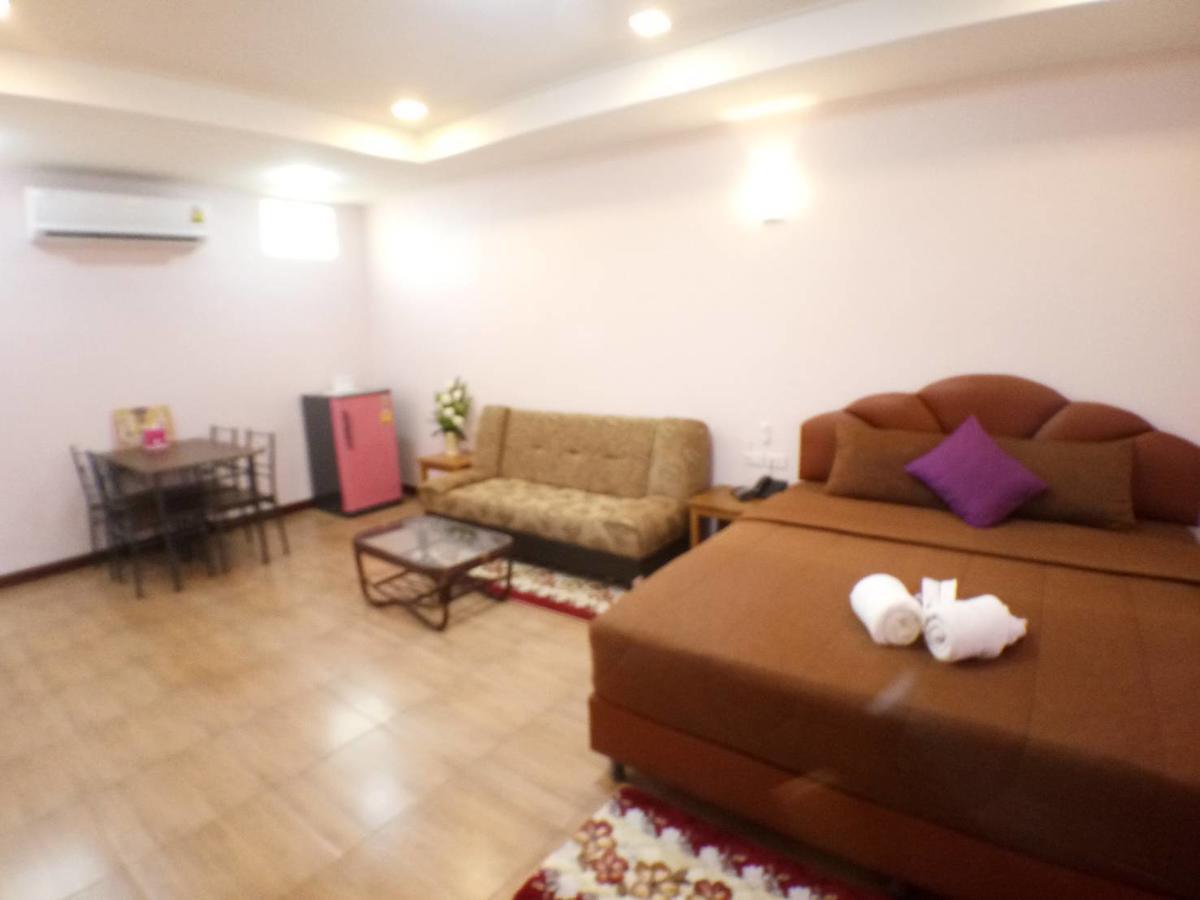 Hi Tech Resort Kabin Buri Экстерьер фото