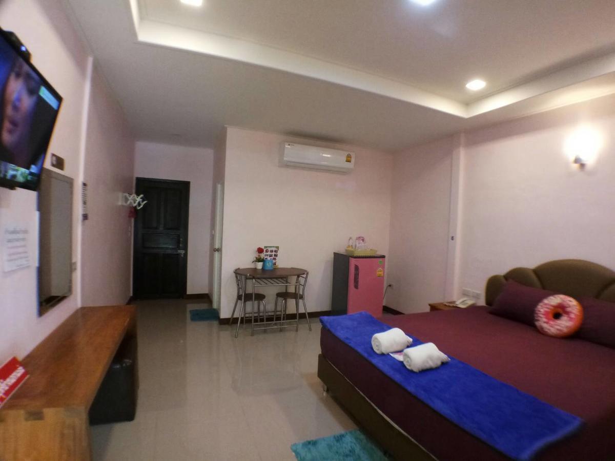 Hi Tech Resort Kabin Buri Экстерьер фото