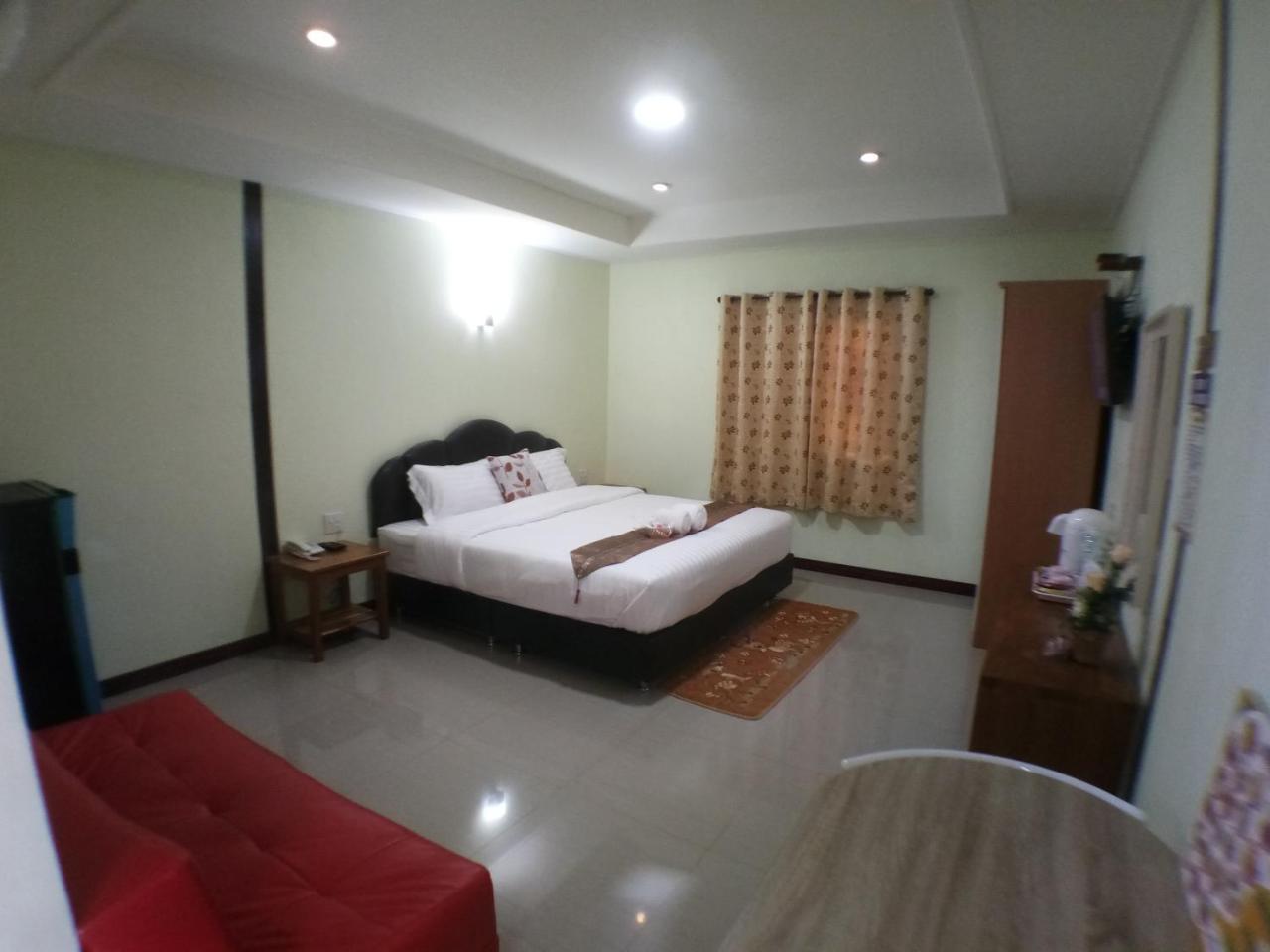 Hi Tech Resort Kabin Buri Экстерьер фото