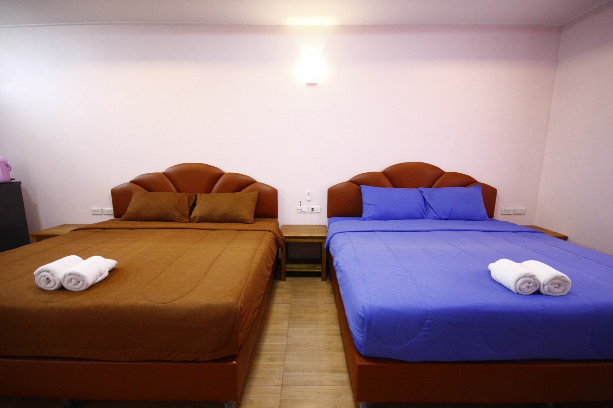 Hi Tech Resort Kabin Buri Экстерьер фото